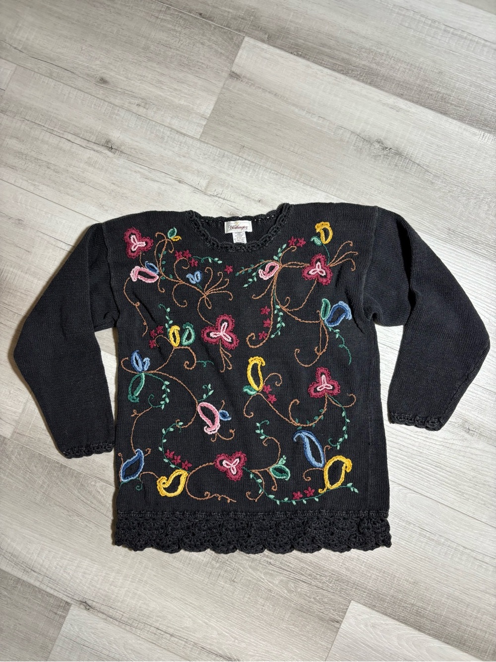 Worthington Black Sweater with Multicolor Embroidered Flowers Sz Large